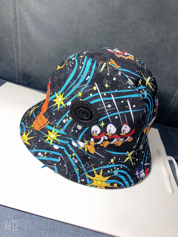 ブランド帽子正面デザイン